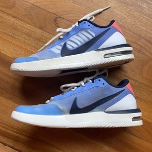 Nike tennis show for clay court